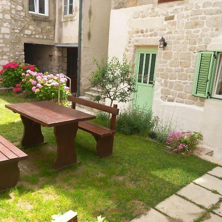 Ferienwohnung Rabski Dvor Rab Town Exterior foto