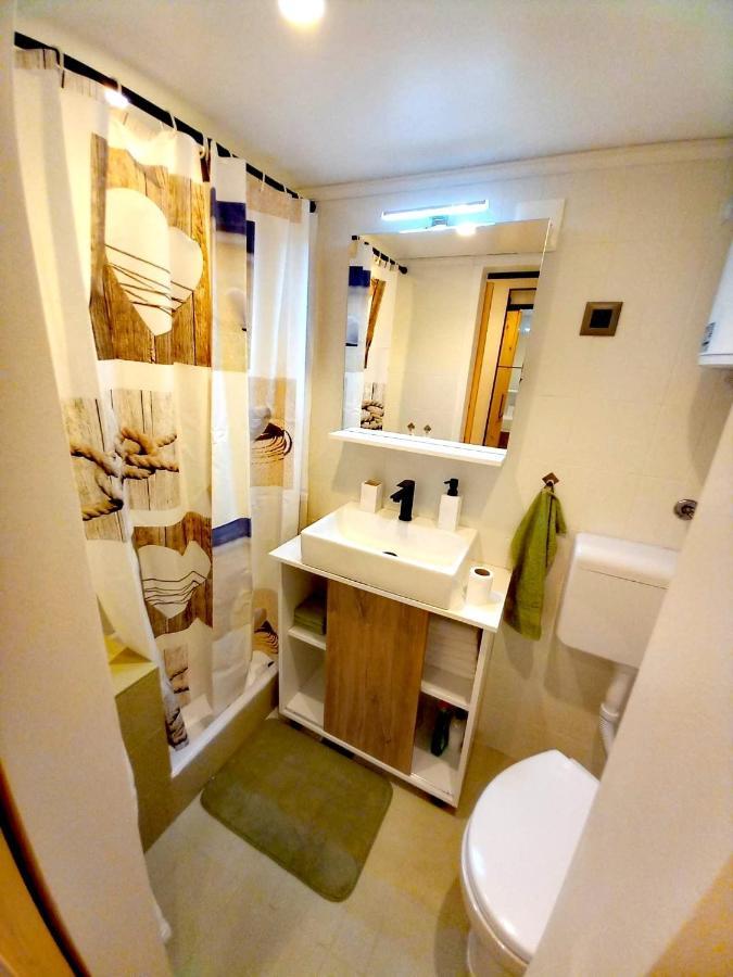 Ferienwohnung Rabski Dvor Rab Town Exterior foto