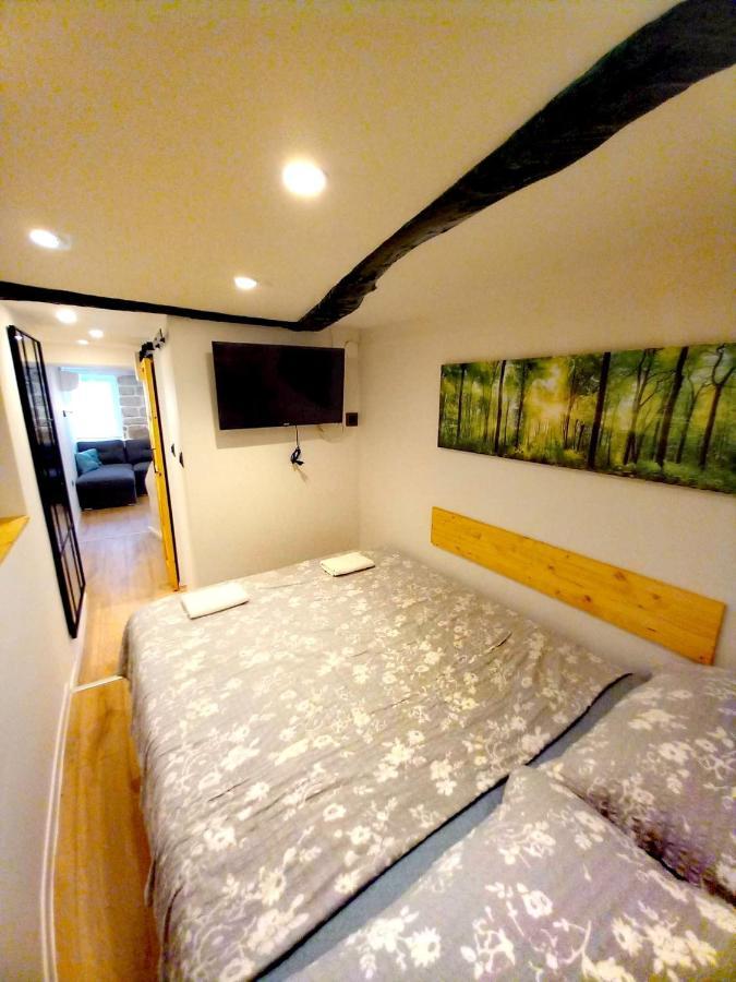 Ferienwohnung Rabski Dvor Rab Town Exterior foto