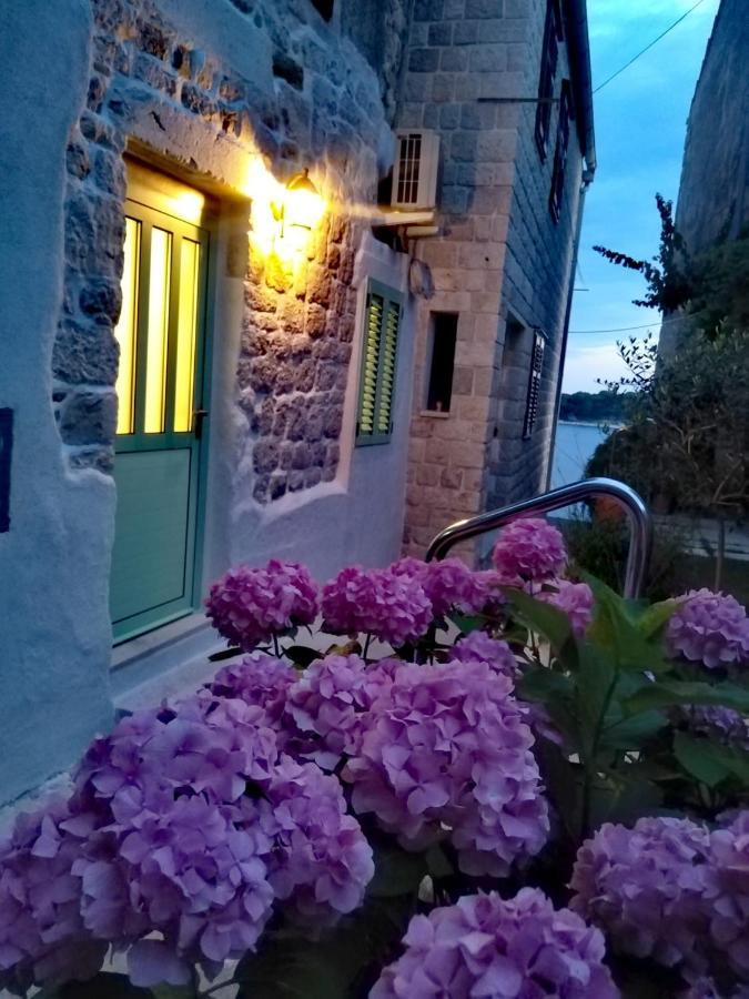 Ferienwohnung Rabski Dvor Rab Town Exterior foto
