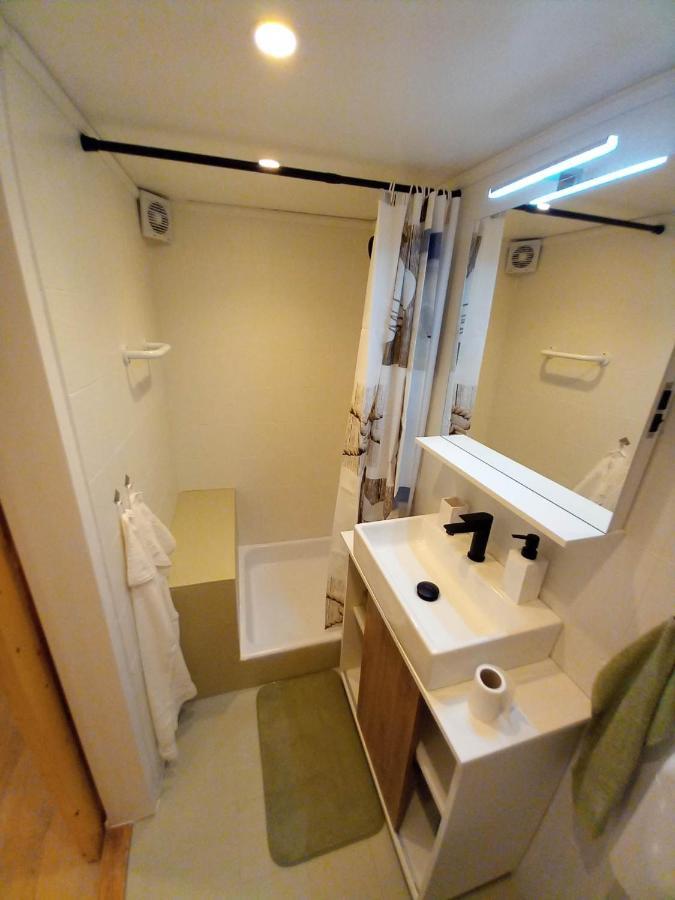 Ferienwohnung Rabski Dvor Rab Town Exterior foto